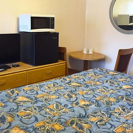 怀特港乡村广场套房旅馆 White Haven 外观 照片
