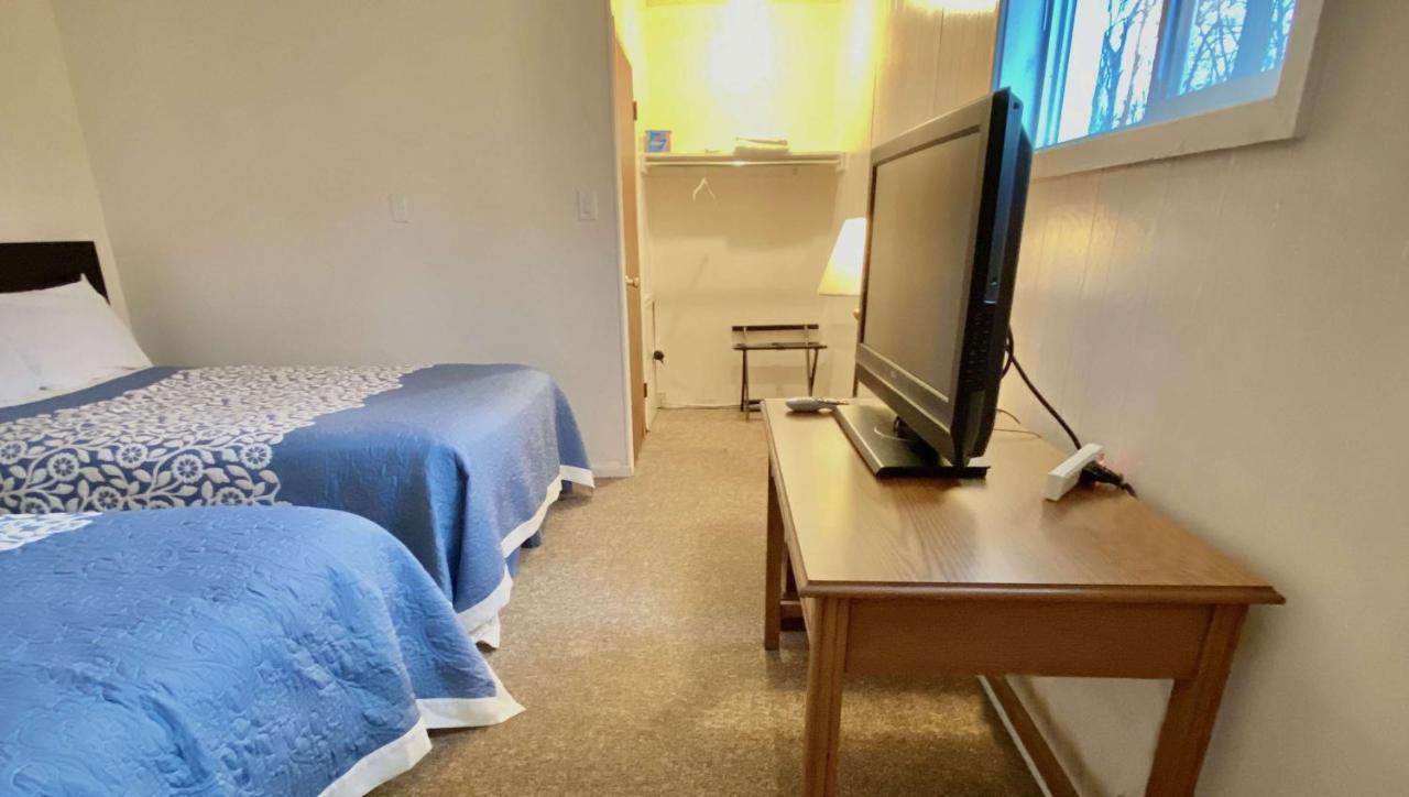 怀特港乡村广场套房旅馆 White Haven 外观 照片